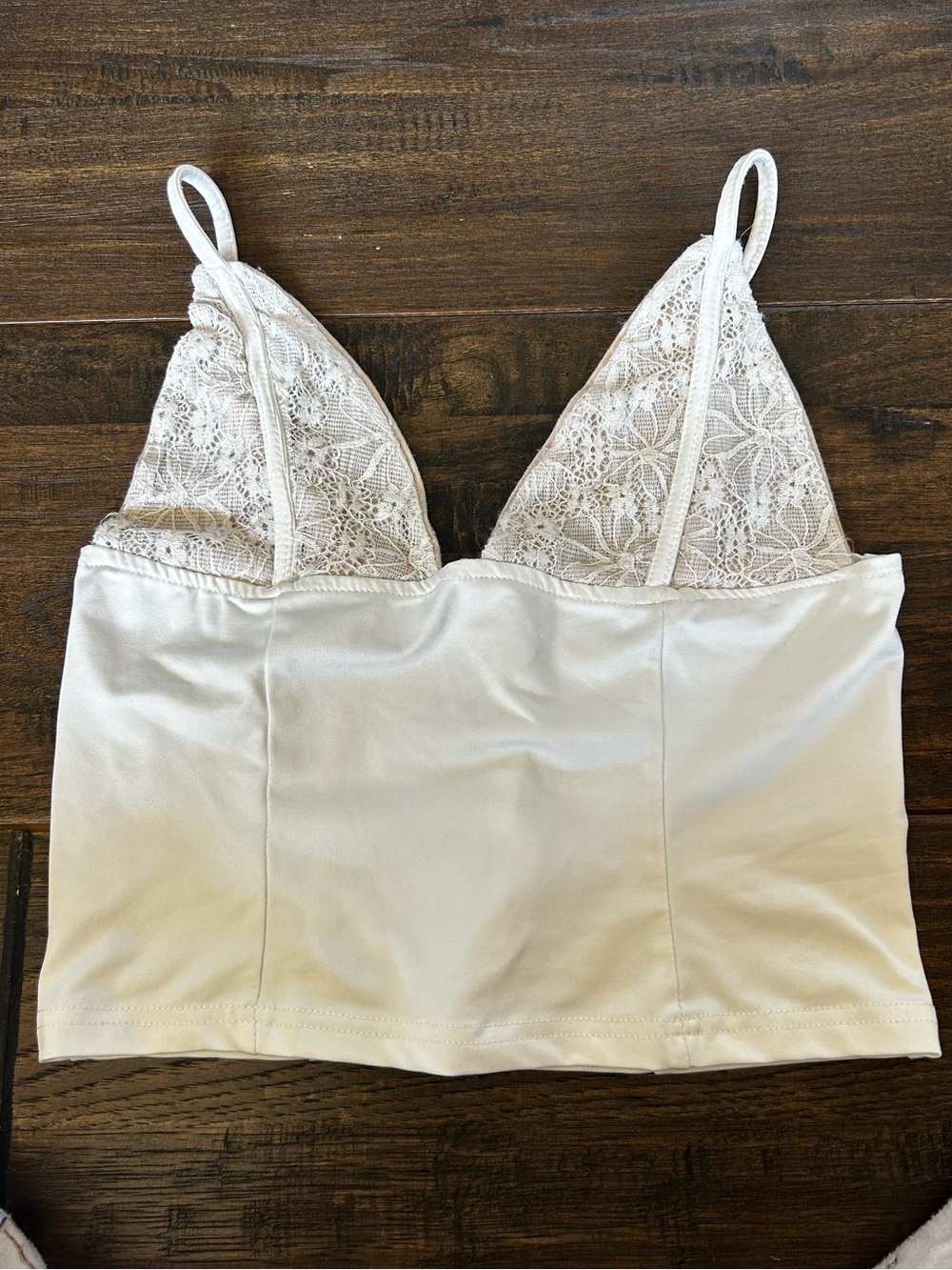 Lace-Trim Cropped Cami Top in White